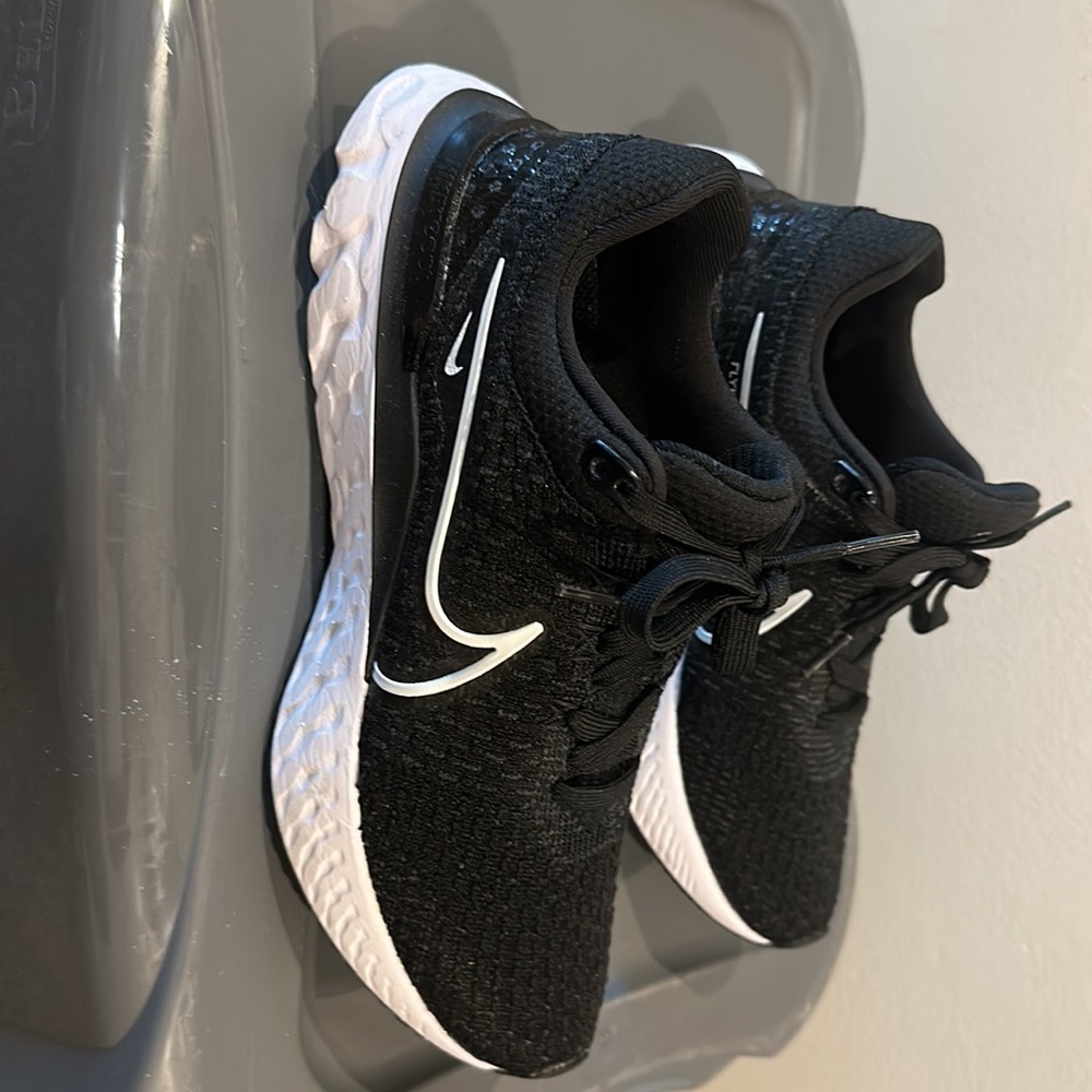 Nike React Infinity Flyknit Runners. - image 3